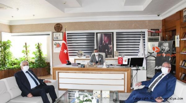 CHP'li eski vekilden Kemer Belediyesi'ne ziyaret