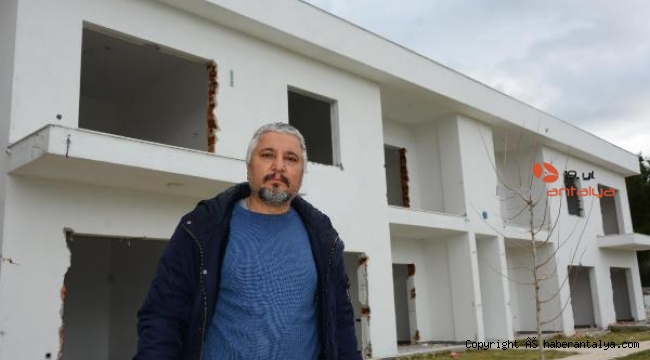 Datça'da kaçak butik otel sahibi tarafından yıkıldı
