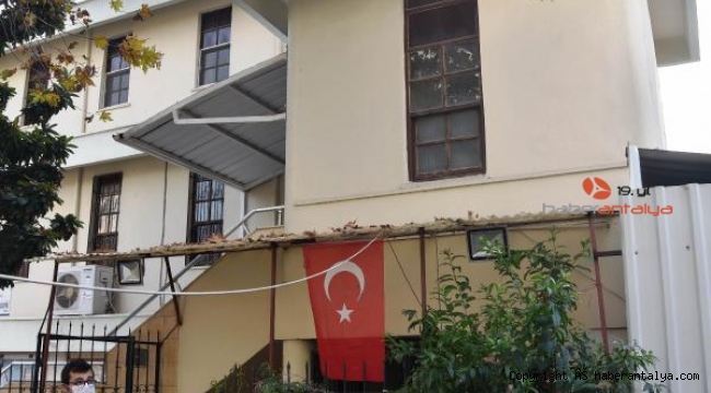 İmam sahip çıktı, caminin jeneratörünü çaldı !