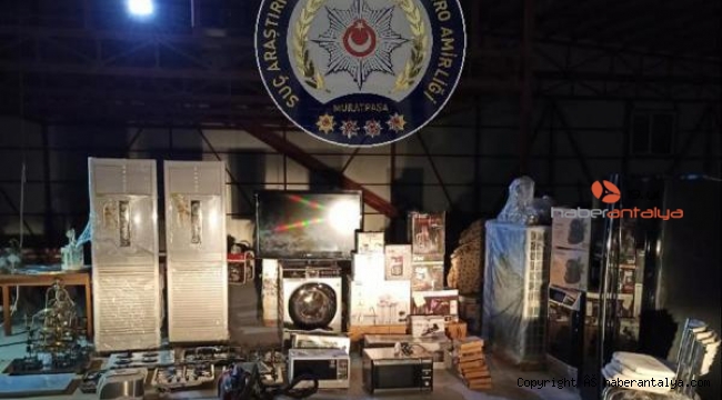 İş yerinden 300 bin liralık eşya çalan kadın yakalandı
