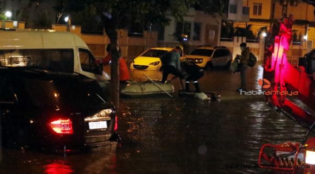 İtfaiye, karayolunda botla insan kurtardı !