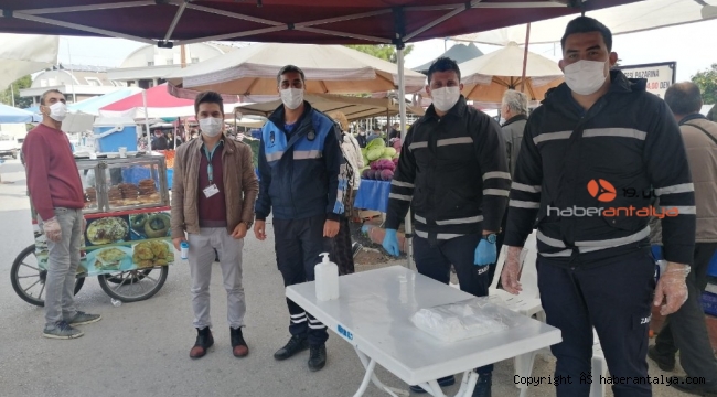 Kemer'de zabıtadan pazar yer denetimi