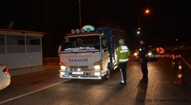 Korkuteli'nde kısıtlamaya sıkı denetim