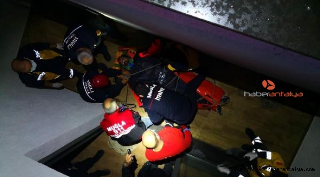 Kurtarılan kurye koronavirüs çıktı, 4 itfaiyeci karantinaya alındı
