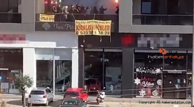 Plazada, meşaleli kutlama yapan 36 kişiye 113 bin 400 lira ceza