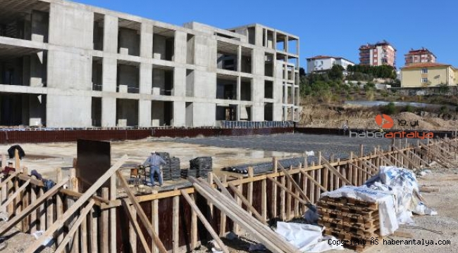 Serik Kültür Merkezi bünyesindeki düğün salonunun inşaatına başlandı