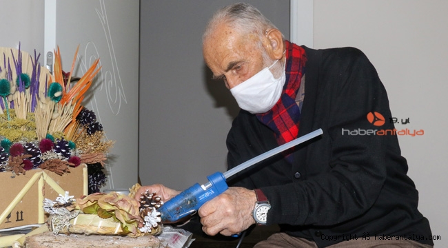 88'lik Mehmet Dede yaptıklarıyla hayran bırakıyor 