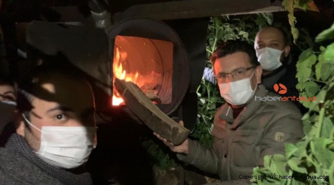 AK Partili Uslu'dan seralara nöbet ziyareti