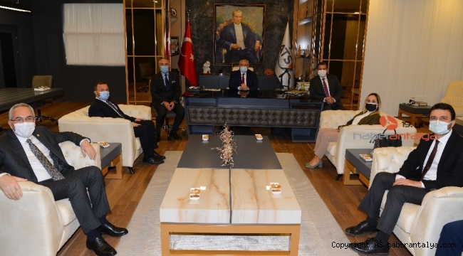ATSO Başkanı Çetin: " Türkiye'de istihdam yüzde 3.86 artarken, Antalya'da yüzde 11 azaldı."