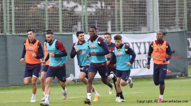 Aytemiz Alanyaspor çıkışa geçmek istiyor. İşte muhtemel 11