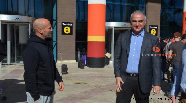 Bakan Ersoy Jason Statham ile buluştu
