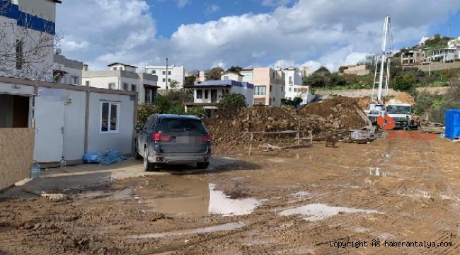 Beton mikserini takip eden polis ekibi, kaçak inşaata suçüstü yaptı