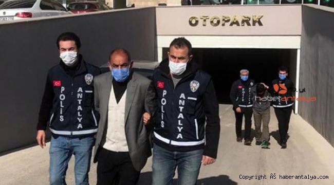 Hırsızlık için girdikleri evde yaşlı kadını öldüren 2 kişi tutuklandı