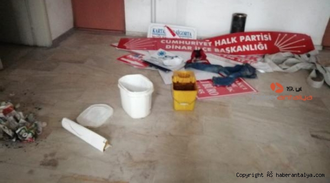 İş merkezindeki tabelaları söküp, zarar veren belirlendi