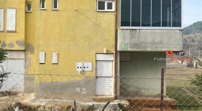 İzole yaşam için Akseki'ye gelen anne ve oğlu, sobadan zehirlenip öldü