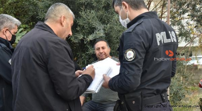 Kızını rehin alan damadını, elinden aldığı bıçakla yaraladı