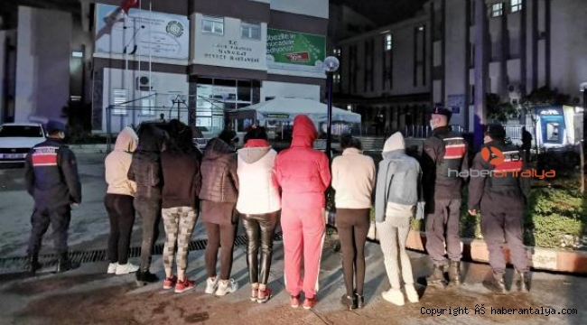 Manavgat'ta fuhuş operasyonu: 10 gözaltı, 4 tutuklama