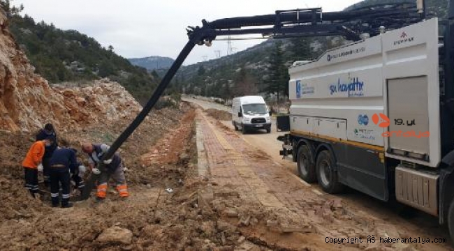 Akseki'de kanalizasyon hattına bakım