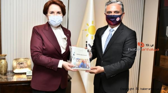 Ümit Uysal Akşener'den tam not aldı