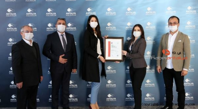 Antalya Akvaryum'a 'Güvenli Turizm' sertifikası