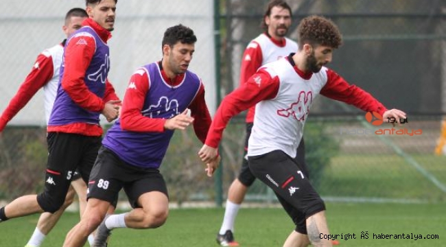 Antalyaspor, 6 eksikle Beşiktaş'ı ağırlayacak. İşte muhtemel 11 !