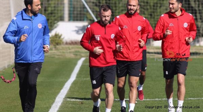 Antalyaspor galibiyete odaklandı. İşte muhtemel 11