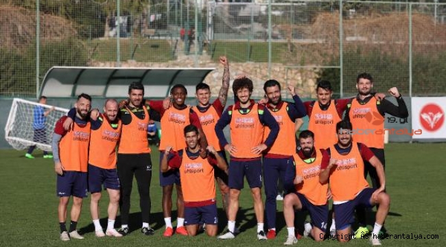 Aytemiz Alanyaspor, deplasmanda 3 puan istiyor. İşte muhtemel 11