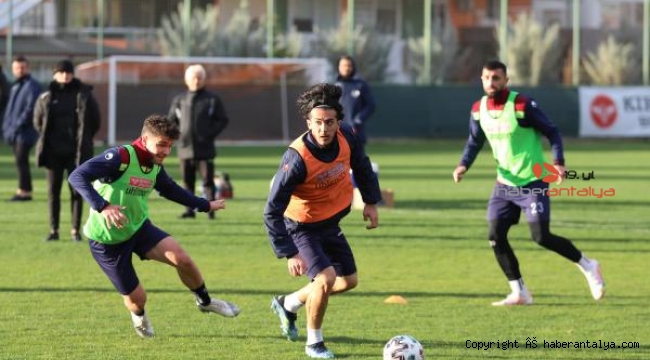 Aytemiz Alanyaspor, Galatasaray'a karşı 3'üncü galibiyetini almak istiyor. İşte muhtemel 11