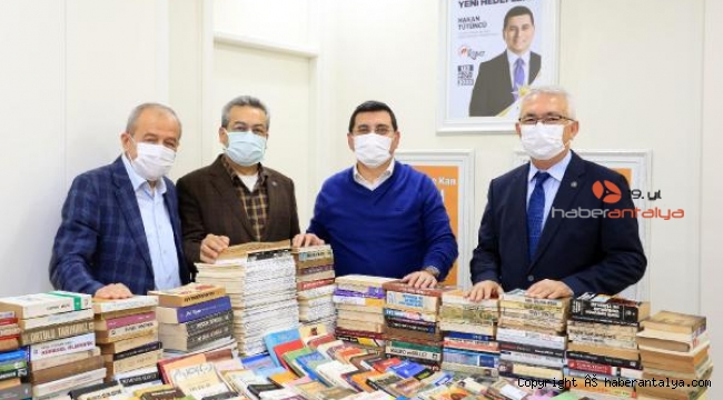 Cemil Meriç Kitaplığı'na 'Onat Köşesi'