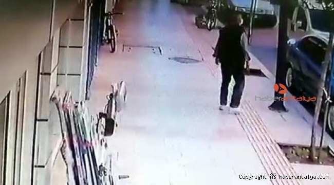Genç kadın balkondan düştü; kaldırımda yürüyen kişi, saniyelerle kurtuldu