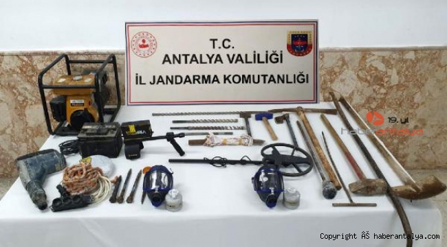 İbradı 'da kaçak kazıya suçüstü
