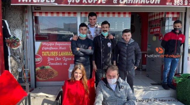 İbrahim Tatlıses, 500 kilo çiğ köfte dağıttı