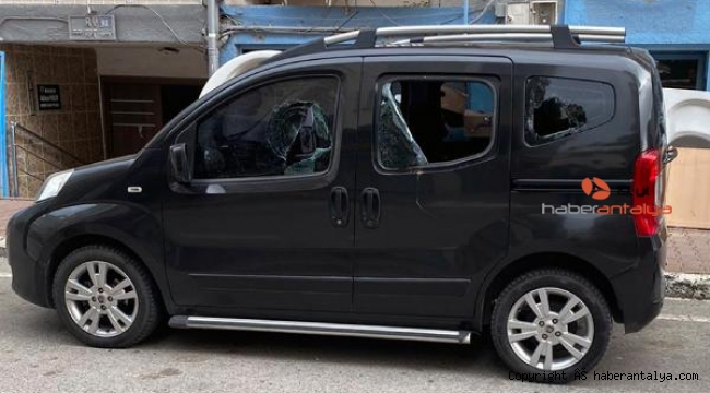 İki gün önce aldığı aracının camları kırıldı, lastikleri patlatıldı