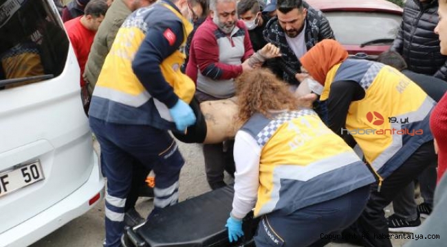 Kendini otomobile kilitleyip, tetiğe bastı