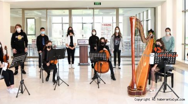 Konyaaltı Müzik Akademisi, Antalya'yı dünyada gururlandırdı