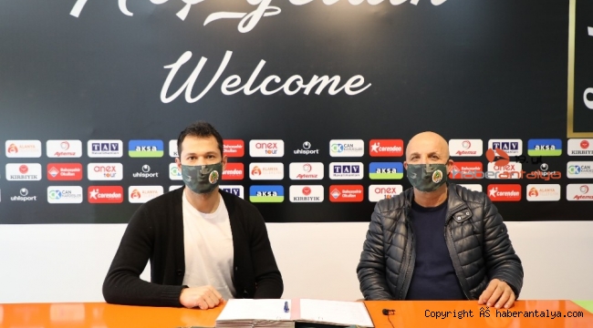 Serkan Kırıntılı Alanyaspor'da!