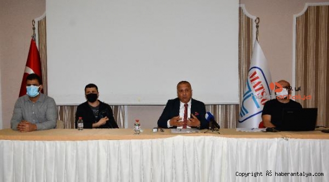 Tarihi yolla ilgili muhtarlarla toplantı