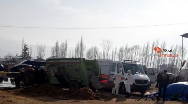 Yem karma makinesine düşen genç öldü