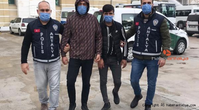 Yerleşik Rus Olesia'nın telefonunu gasp edenler yakalandı
