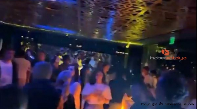 Yine, yeniden, otelde 'korona' partisi !