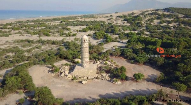 2 bin yıllık Patara Deniz Feneri, büyük oranda orijinal taşlarla yeniden ayağa kaldırılıyor