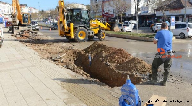 Aksu'da şebeke ve abone boruları yenileniyor