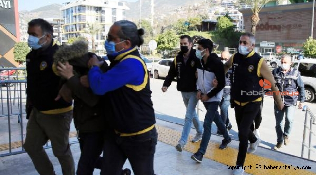 Alanya'da fuhuş operasyonu: 5 gözaltı