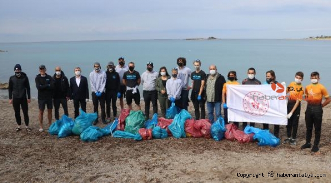 ABD'liler Alanya sahilini temizlediler 