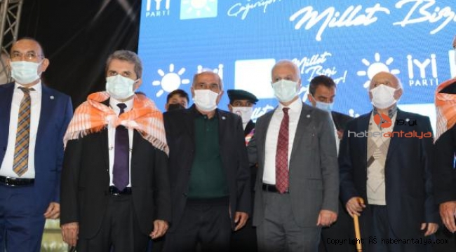 Antalya'da merkez sağ, İYİ Parti çatısı altında