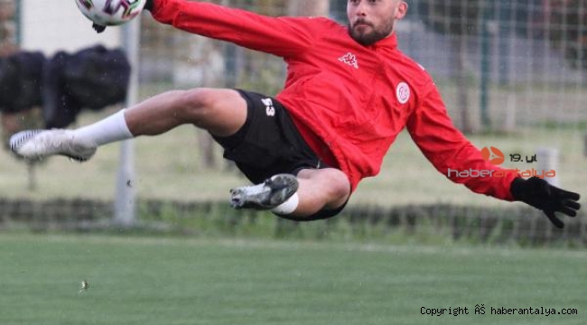 Antalyaspor, ligde kaleyi en az gören takım