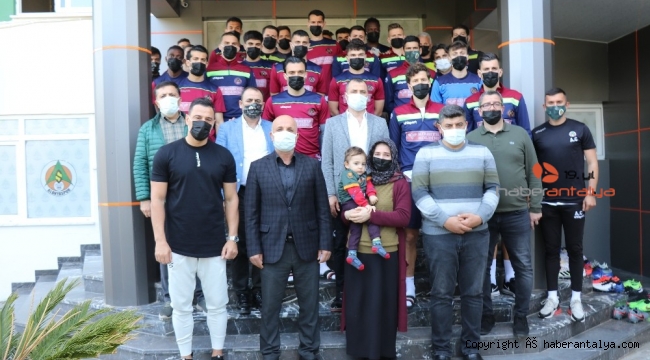 Aytemiz Alanyaspor'dan Ahmet bebeğe destek