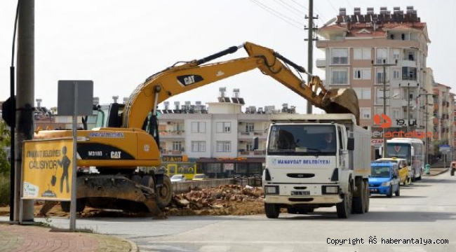 Barbaros Caddesi'nde ilk kazma vuruldu