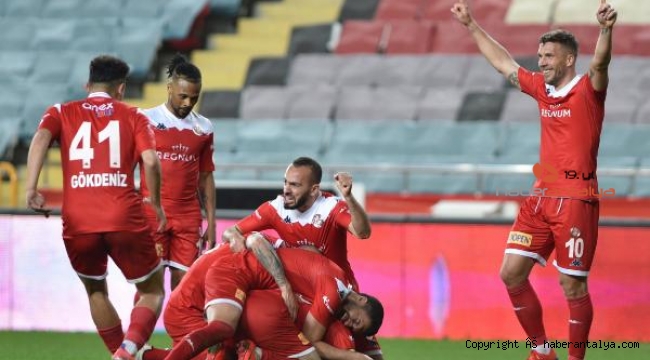 Fraport TAV Antalyaspor, gol yemeden finalde