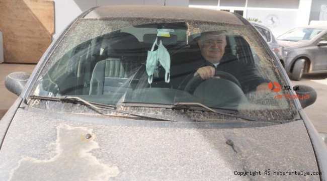 Gece çamur yağdı oto yıkamacılarda yoğunluk oluştu